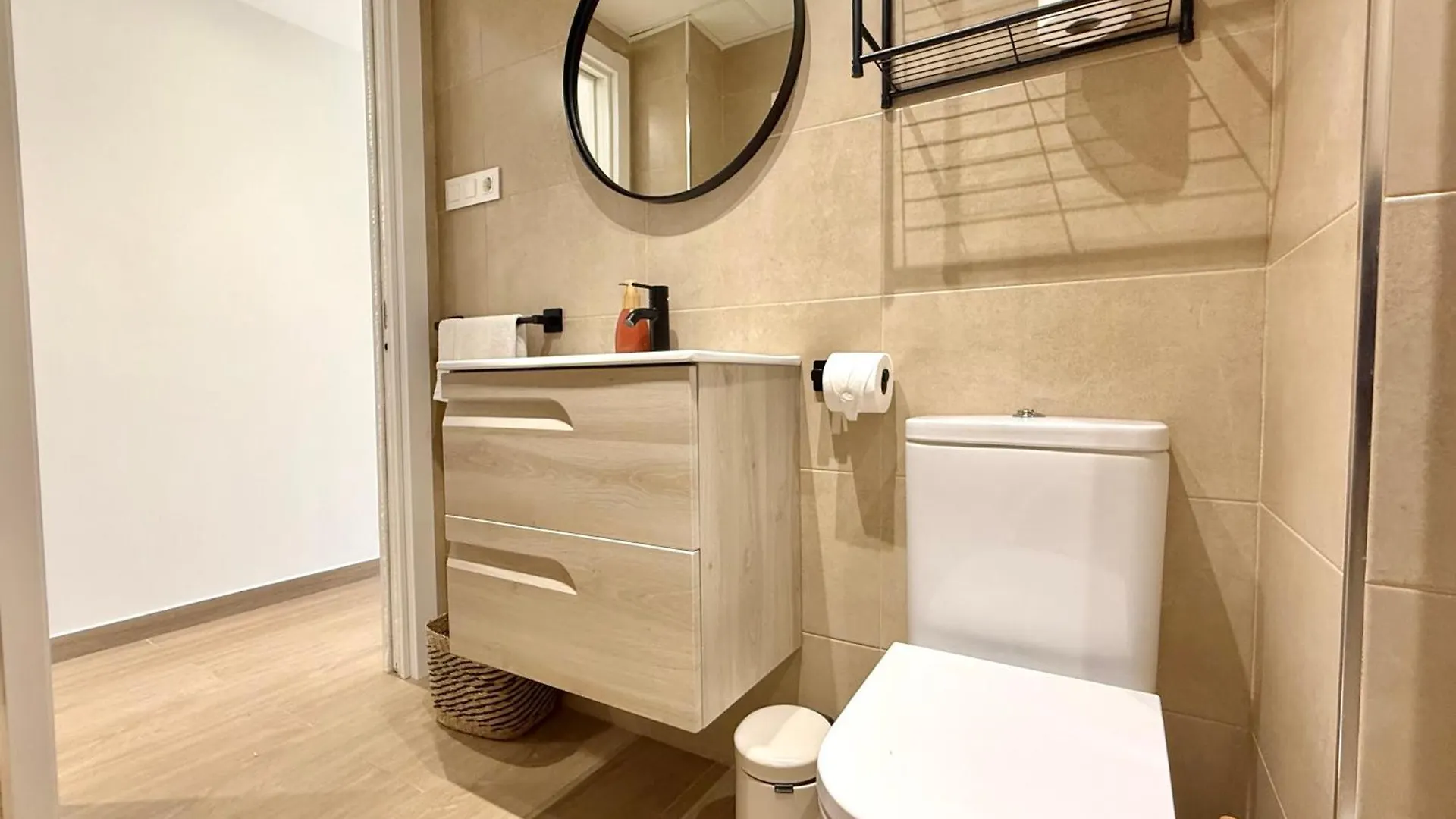 Luna Holidays City Center And Beach Fuengirola 0*,